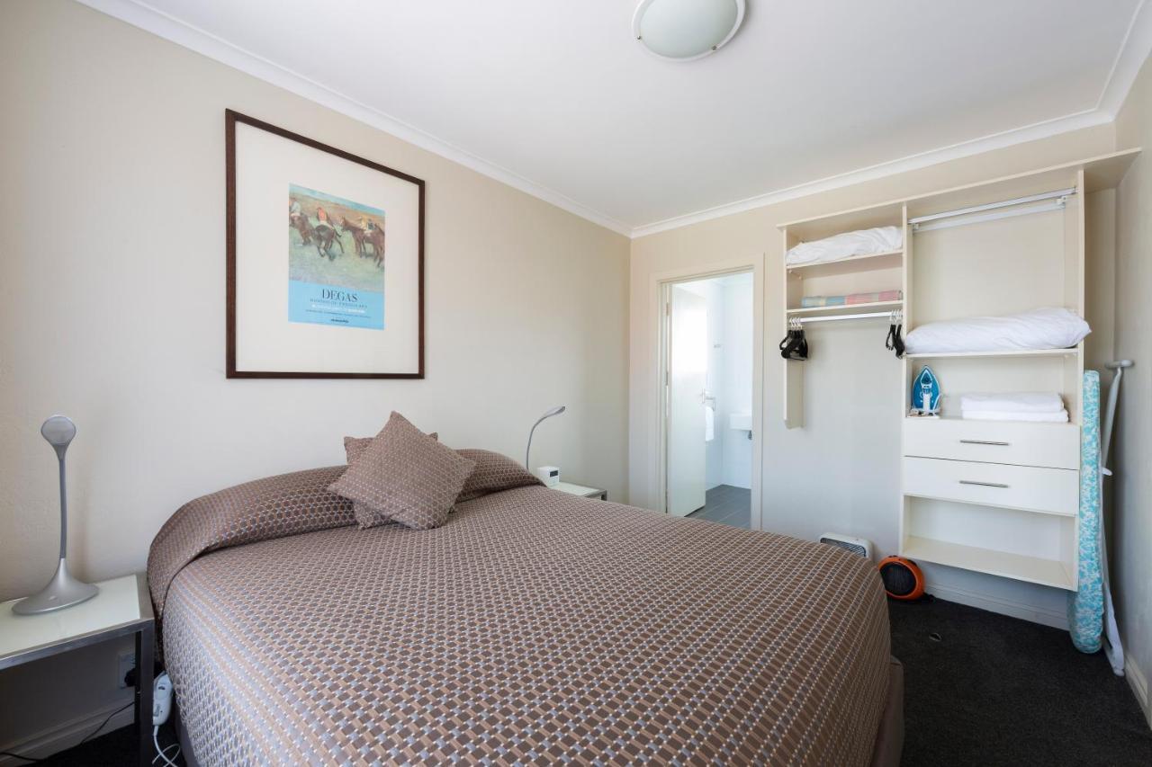 Forrest Hotel & Apartments Canberra Exterior foto